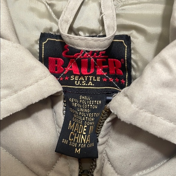 Eddie Bauer Men's Skyliner Beige Quilted Jacket - Picture 2 of 4